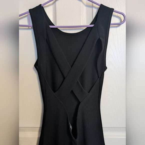 Formal Dress - Picture 3 of 4